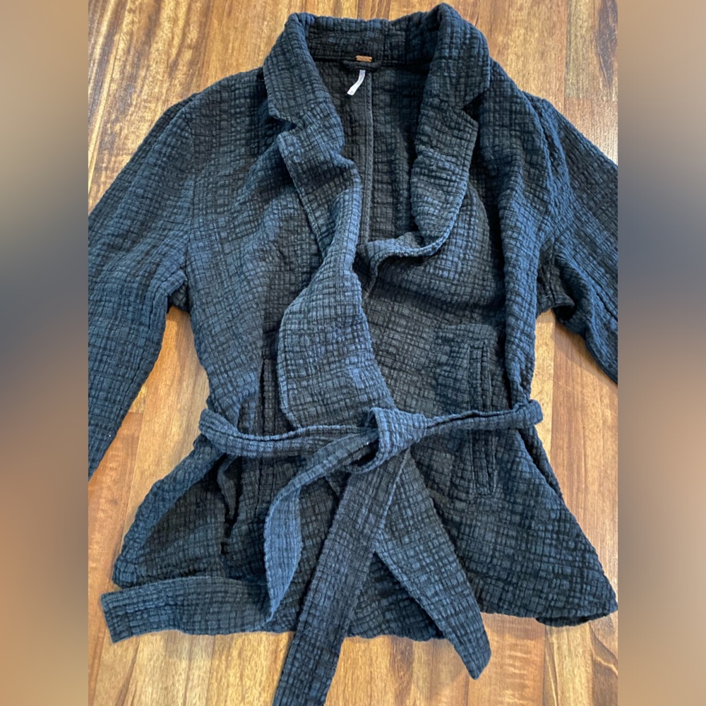 Black Blazer Wrap with Belt FREE PEOPLE 
Size M